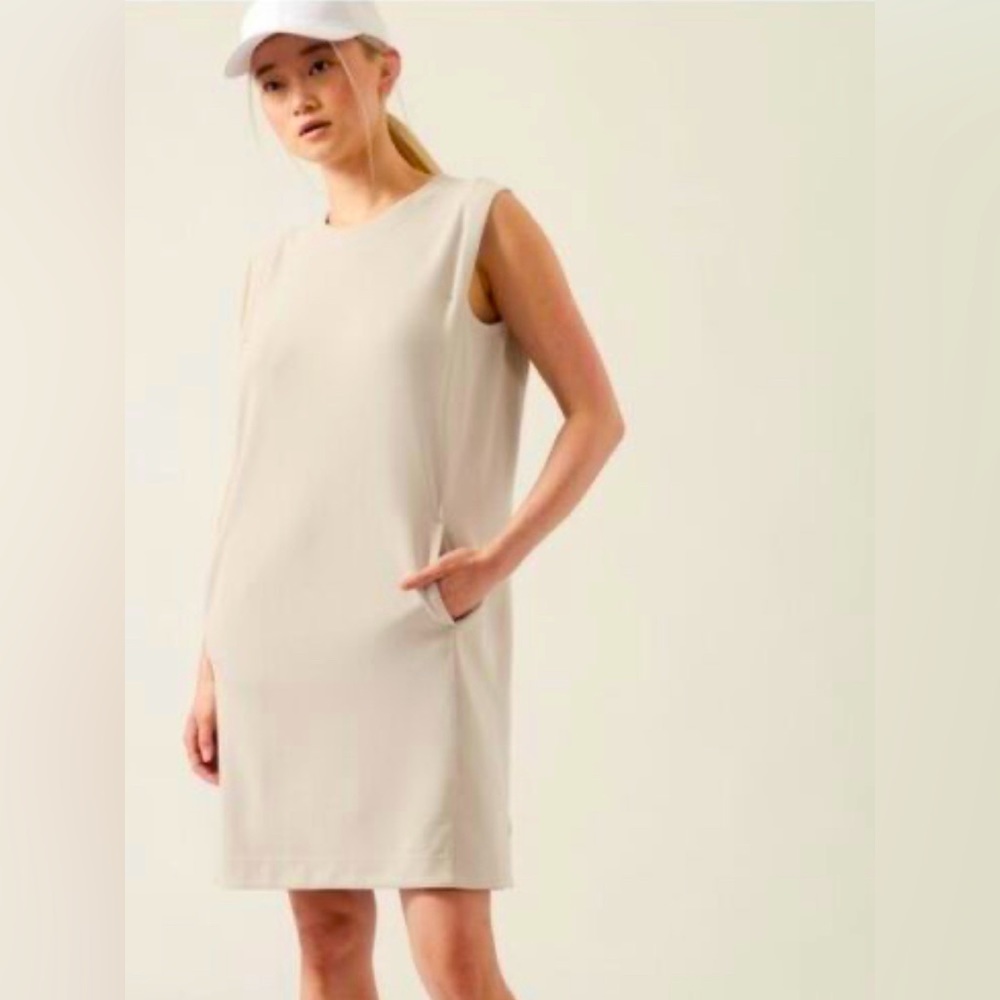 New with tags Athleta Dress in light stone/cream
